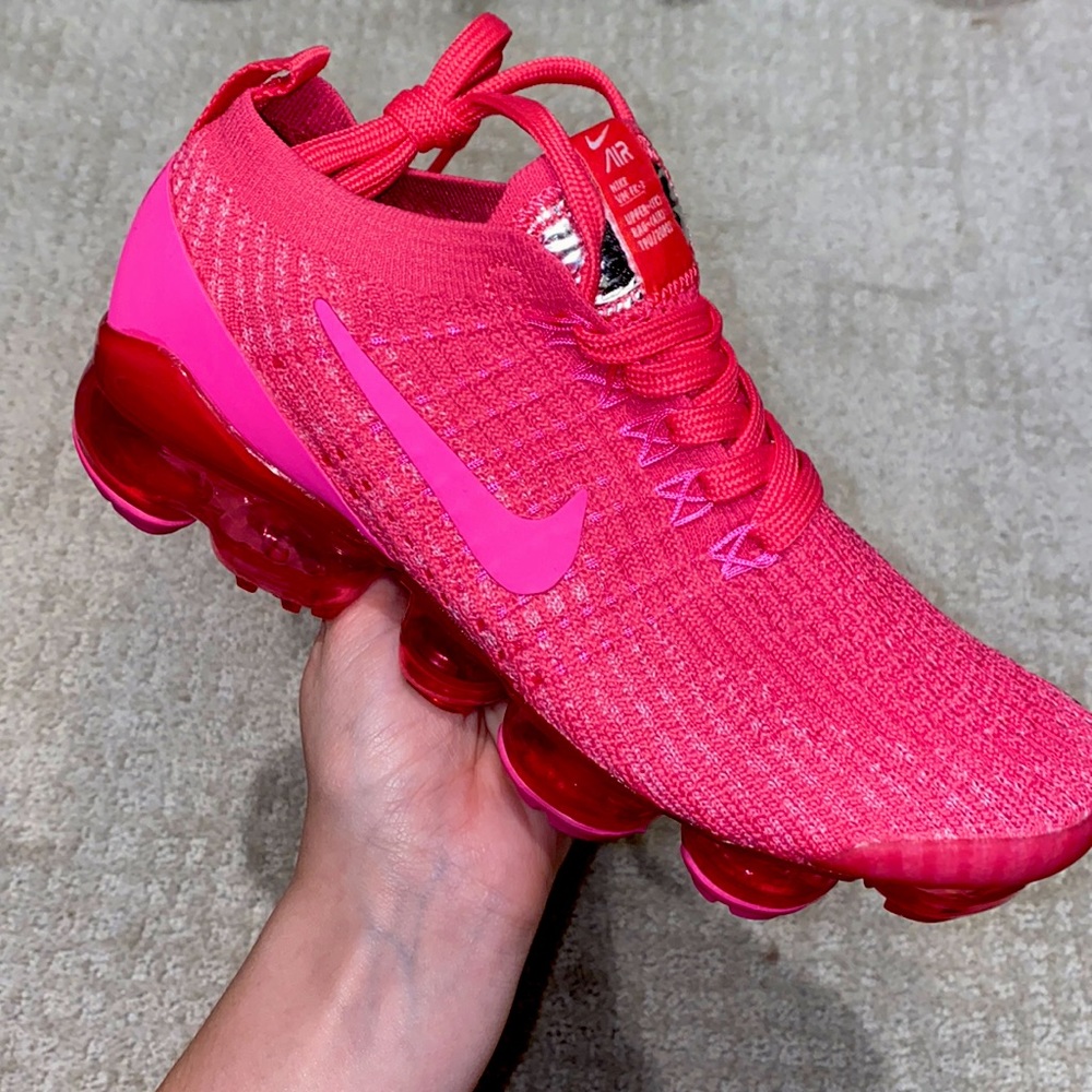 Nike Vapormax Neon Triple Pink
